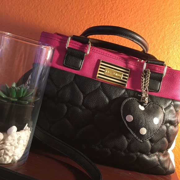 Betsey Johnson Handbags - Betsey Johnson pink & black handbag💗🖤
